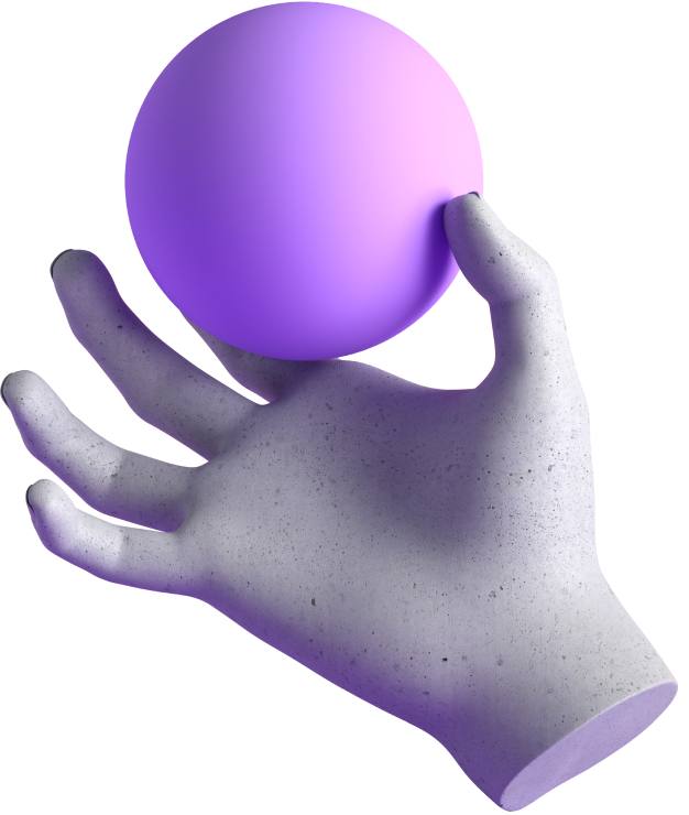 Рука, держащая фиолетовый шар